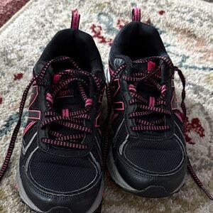 New Balance Black and Pink Athletic Sneakers Techaide 410v5